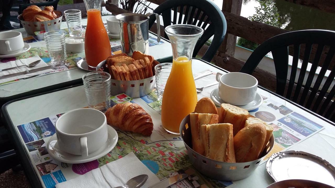 Camping De Flechat Hotel Orcival Eksteriør billede